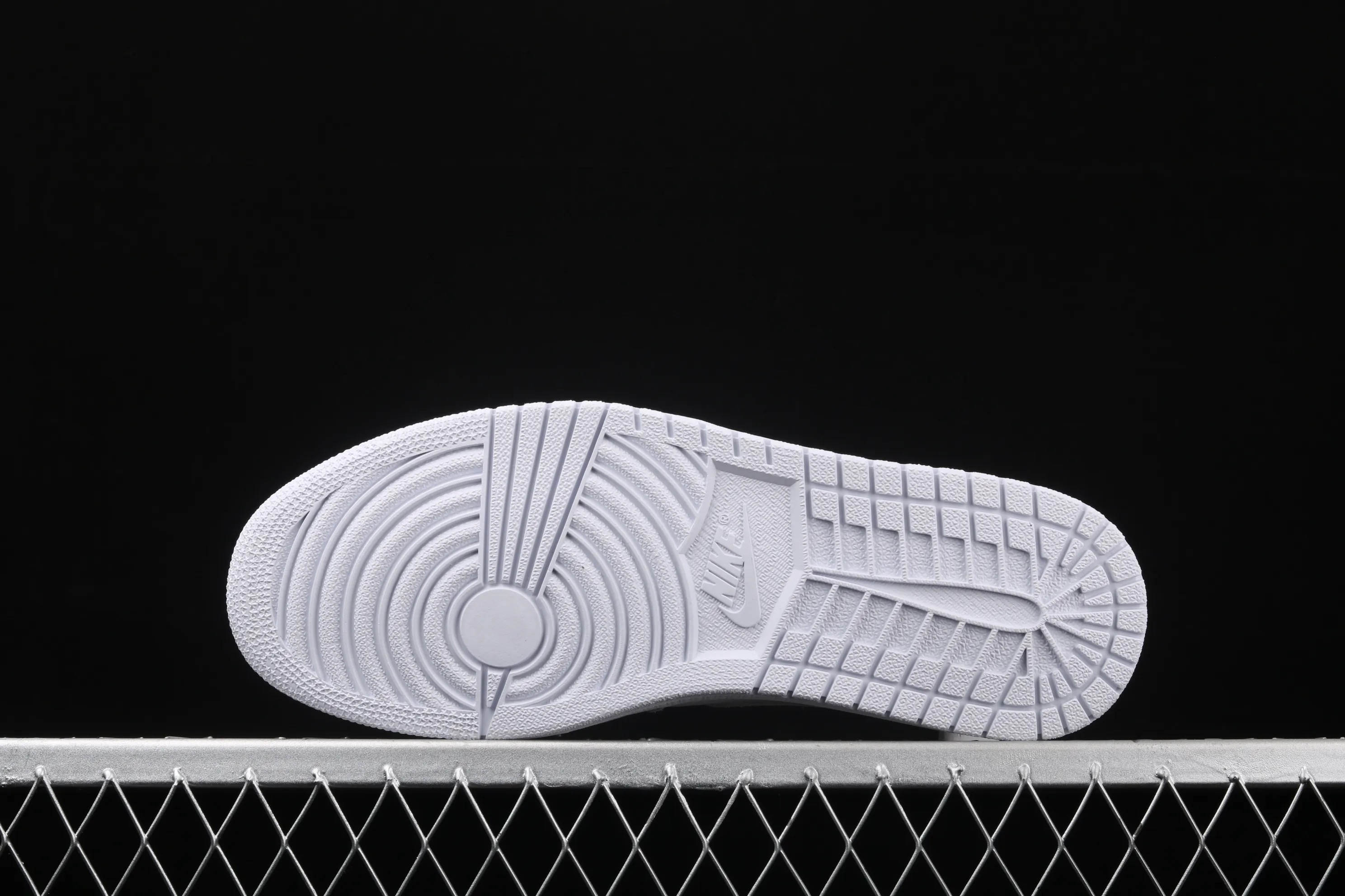 All Categories Air Jordan Jordan Series Basketball Shoes Air Jordan 1 Mid Differentiated Versions Air Jordan 1 Mid AJ1 Joe 1 Sea Salt Fluorescent Green CV3018-001